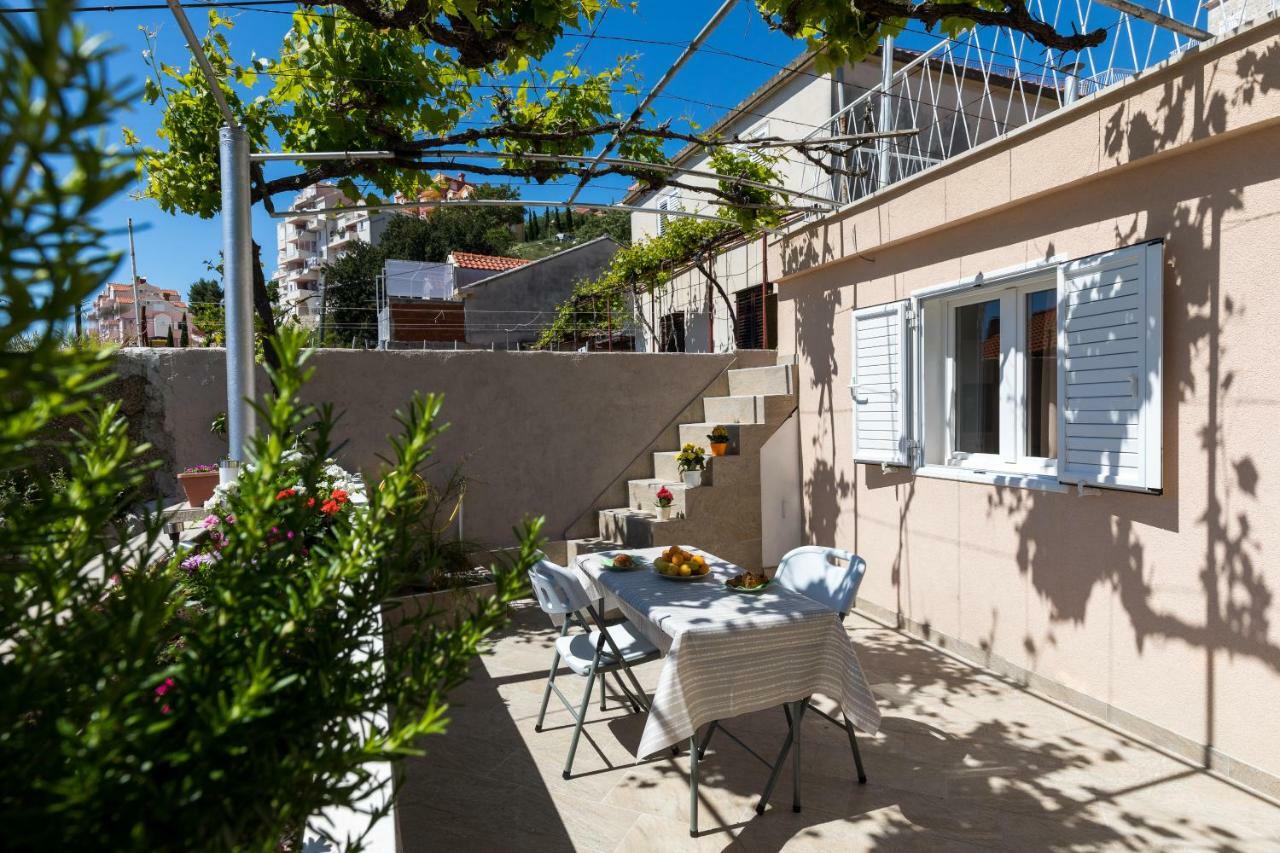 Meet & Greet Apartment